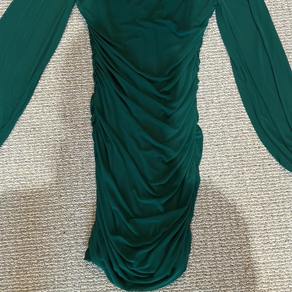 Emerald green cocktail dress - Picture 6 of 7